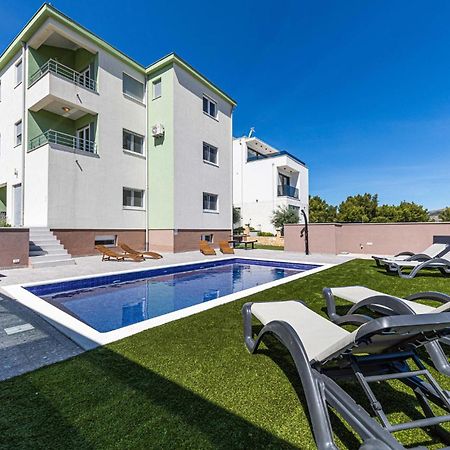Amazing Apartment In Saldun With Wifi Trogir Ngoại thất bức ảnh