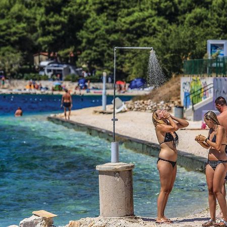 Amazing Apartment In Saldun With Wifi Trogir Ngoại thất bức ảnh