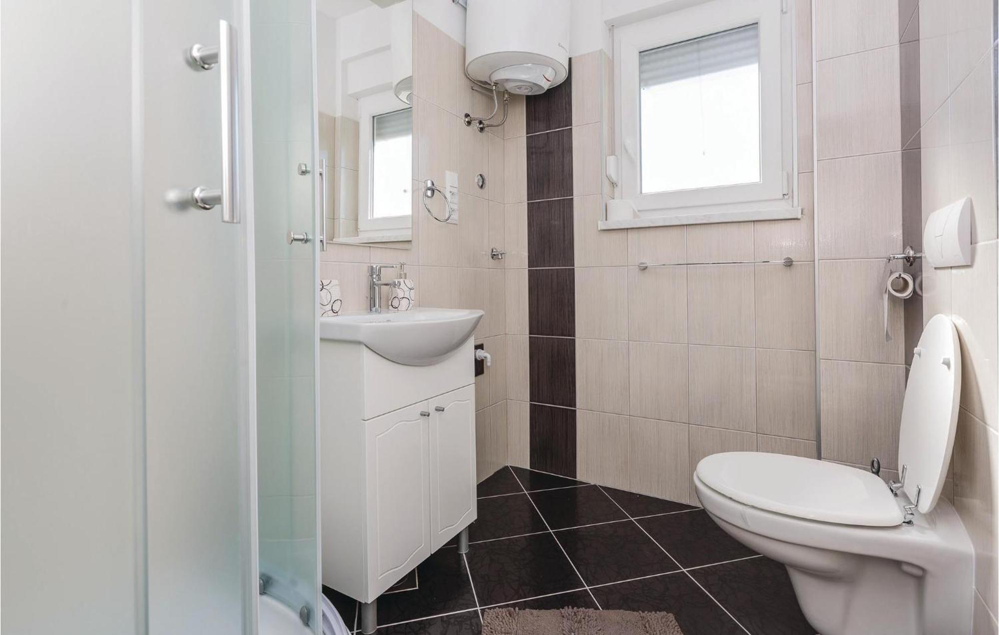 Amazing Apartment In Saldun With Wifi Trogir Ngoại thất bức ảnh