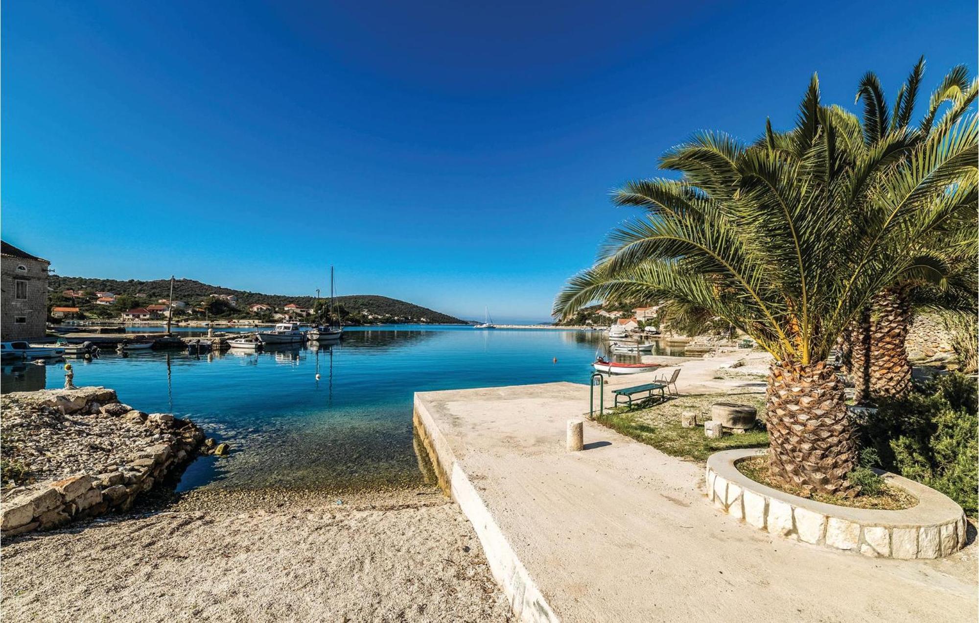 Amazing Apartment In Saldun With Wifi Trogir Ngoại thất bức ảnh