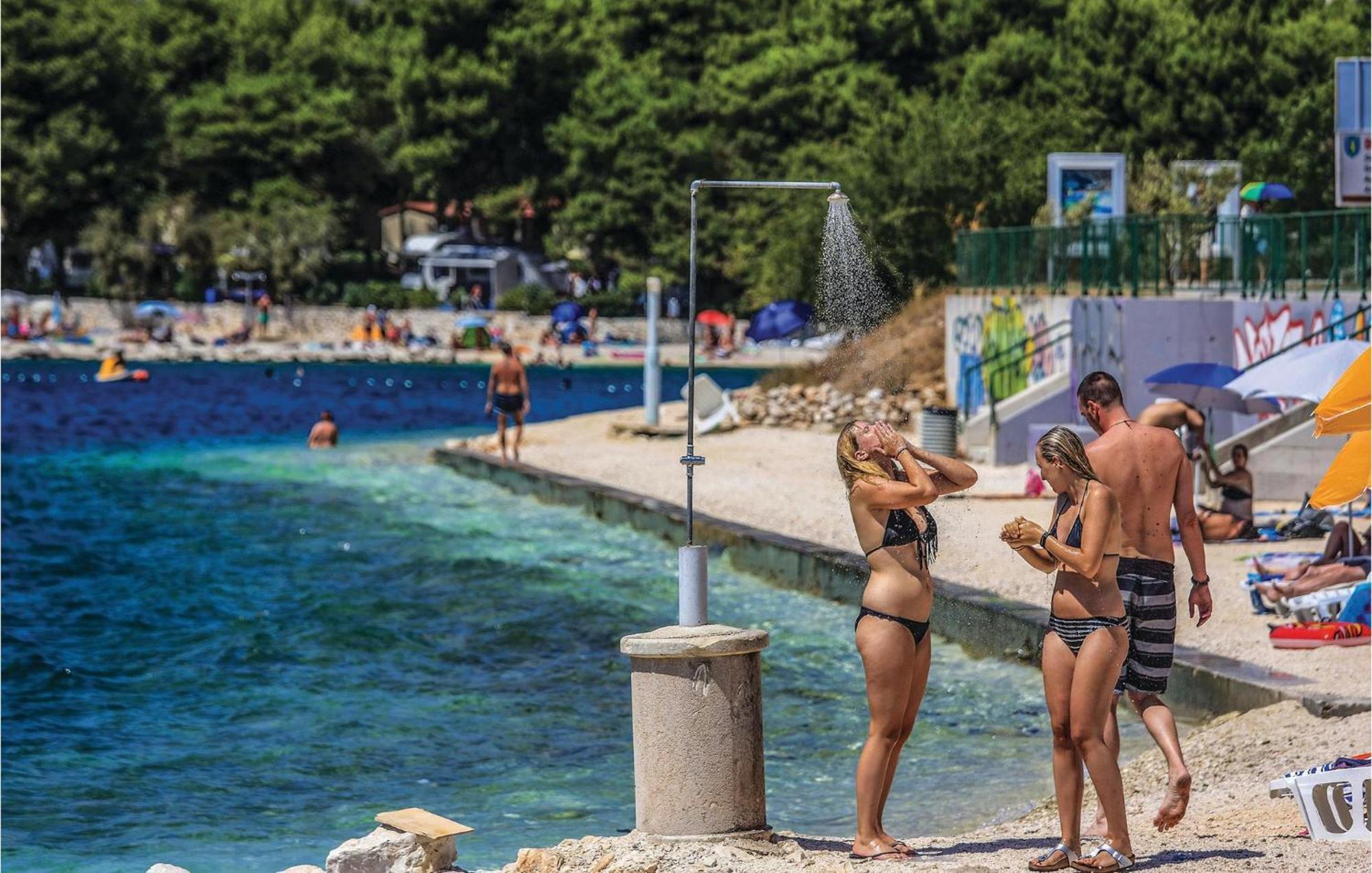 Amazing Apartment In Saldun With Wifi Trogir Ngoại thất bức ảnh